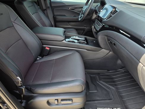 Certified 2026 Honda Ridgeline Black Edition image 14