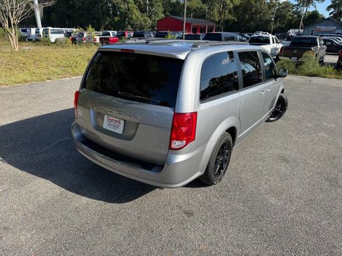 Used 2019 Dodge Grand Caravan GT image 6