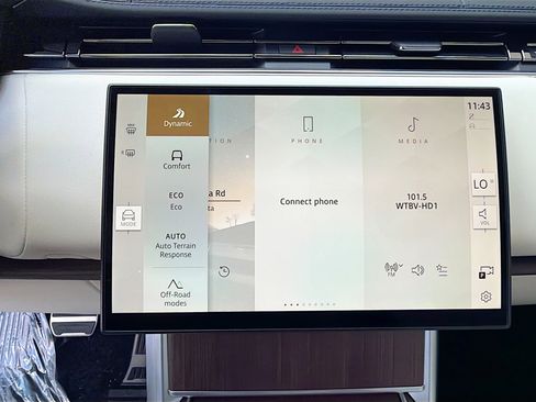 New 2026 Land Rover Range Rover Long Wheelbase SE image 31