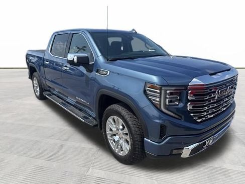Used 2025 GMC Sierra 1500 Denali w/ Technology Package AWD/4WD image 5