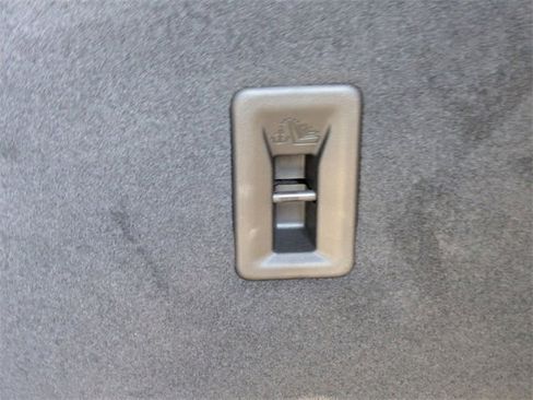 New 2025 Chevrolet Blazer LT image 28