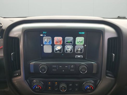 Used 2018 Chevrolet Silverado 1500 LT w/ All Star Edition image 38