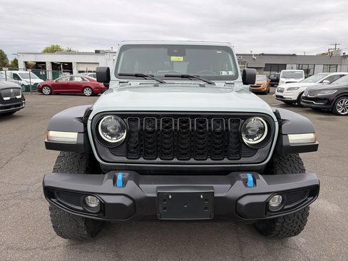 Used 2024 Jeep Wrangler Unlimited AWD/4WD image 11