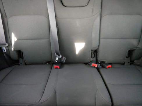 Used 2022 Jeep Wrangler Unlimited Sport image 13