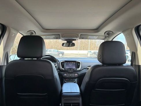 Used 2019 GMC Terrain Denali w/ Driver Alert Package II image 17