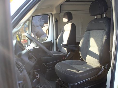 Used 2019 RAM ProMaster 2500 image 10