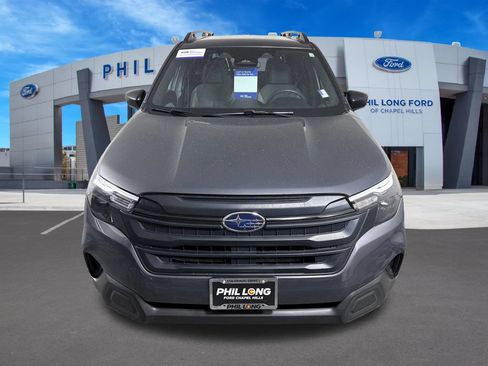 Used 2025 Subaru Forester AWD/4WD image 8