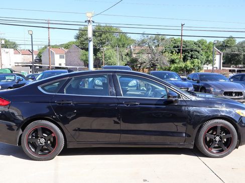 Used 2019 Ford Fusion SE AWD/4WD image 8