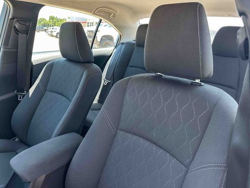 Used 2025 Toyota Corolla LE FWD image 14