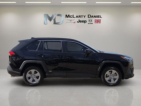 Used 2024 Toyota RAV4 LE AWD/4WD image 6