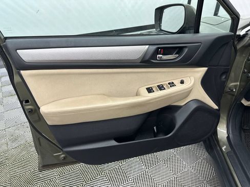 Used 2015 Subaru Outback 2.5i Premium AWD/4WD image 11