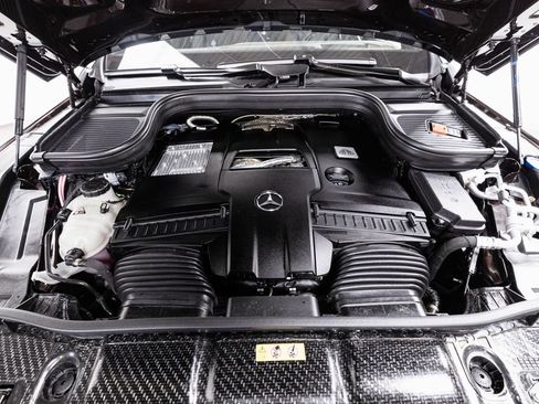 Certified 2024 Mercedes-Benz Maybach GLS 600 4MATIC image 37