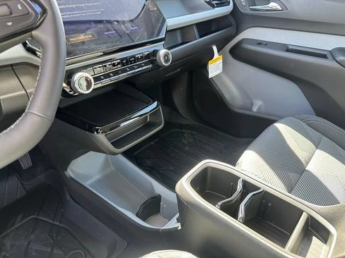New 2027 Chevrolet Bolt LT w/ Comfort Package FWD image 11