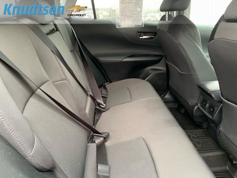 Used 2024 Toyota Venza LE image 13