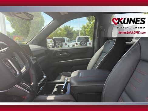 Used 2026 GMC Yukon AT4 Ultimate w/ LPO, Floor Liner Package AWD/4WD image 14