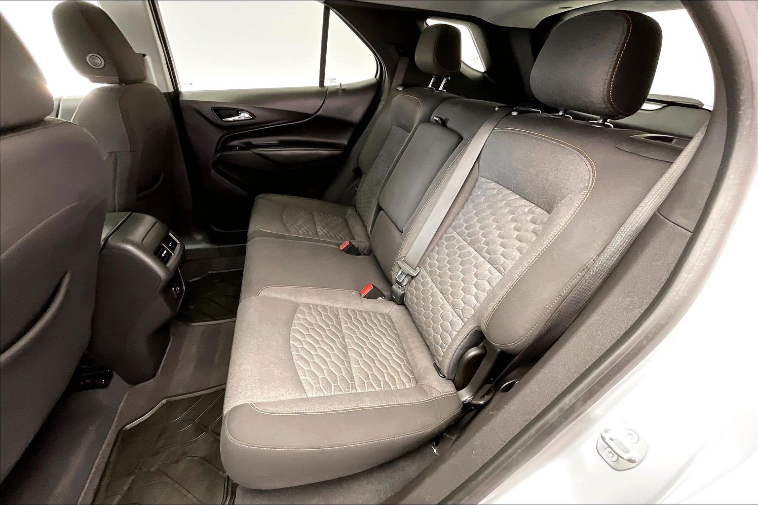 Used 2021 Chevrolet Equinox LT AWD/4WD image 16