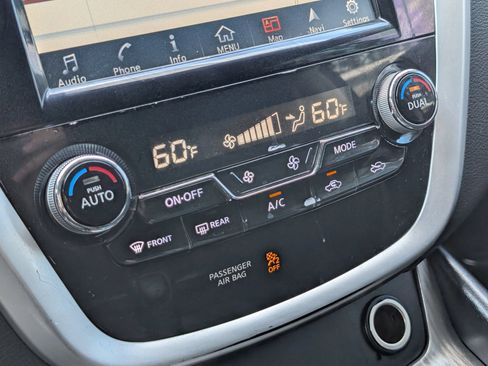 Used 2015 Nissan Murano SV AWD/4WD image 28