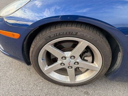 Used 2005 Chevrolet Corvette Coupe w/ Preferred Equipment Group image 11