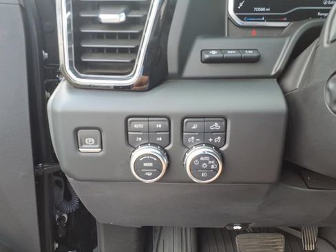 Used 2023 GMC Sierra 1500 Denali w/ Denali Reserve Package AWD/4WD image 8