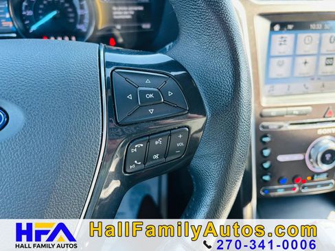 Used 2018 Ford Explorer Limited AWD/4WD image 16