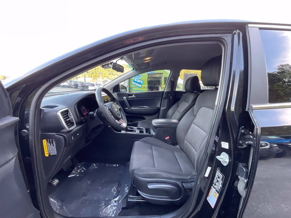 Used 2021 Kia Sportage LX AWD/4WD image 9