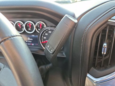 Used 2022 Chevrolet Silverado 1500 RST AWD/4WD image 31