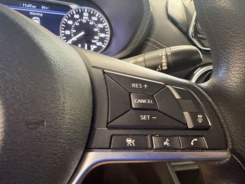 Used 2024 Nissan Sentra SV FWD image 25