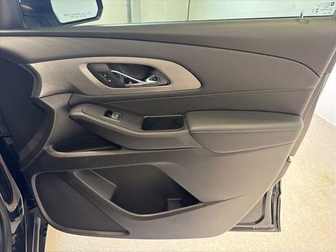 Certified 2023 Chevrolet Traverse LT image 14