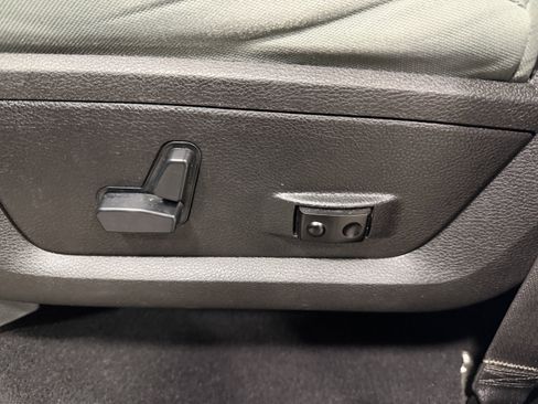 Used 2019 RAM 1500 Big Horn image 15