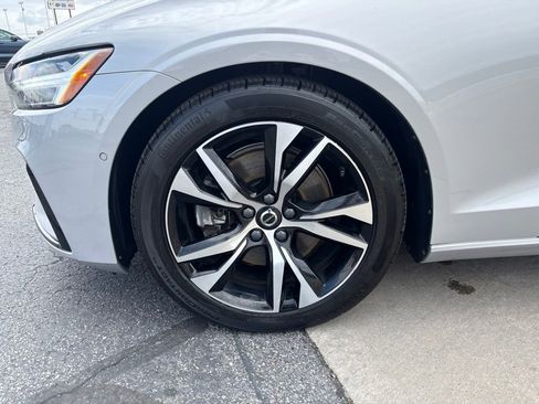 Certified 2023 Volvo S60 B5 Plus w/ Climate Package AWD/4WD image 10
