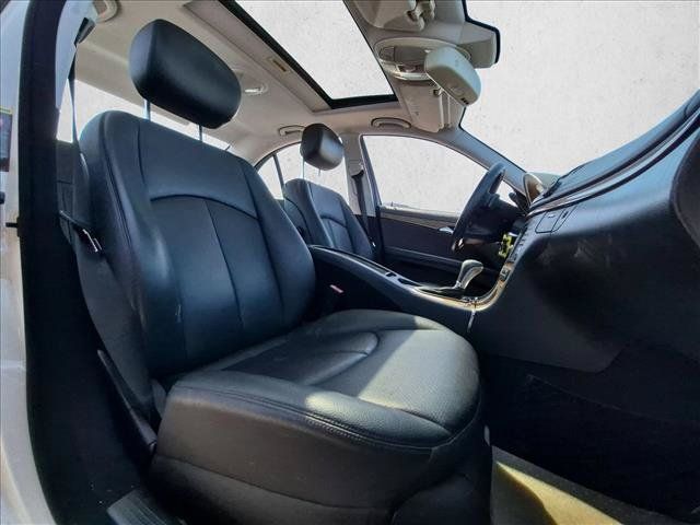 Used 2009 Mercedes-Benz E 350 Sedan image 16
