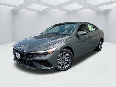 New 2025 Hyundai Elantra Blue