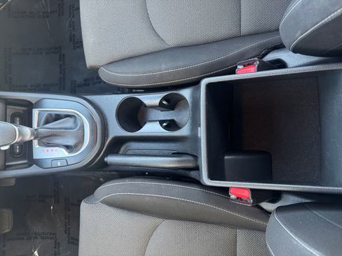 Used 2022 Kia Forte LXS image 24