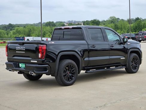 Used 2025 GMC Sierra 1500 Elevation w/ Elevation Premium Package image 6