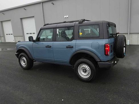 New 2025 Ford Bronco 4-Door image 6
