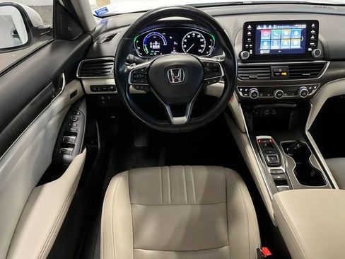 Used 2022 Honda Accord Touring image 18