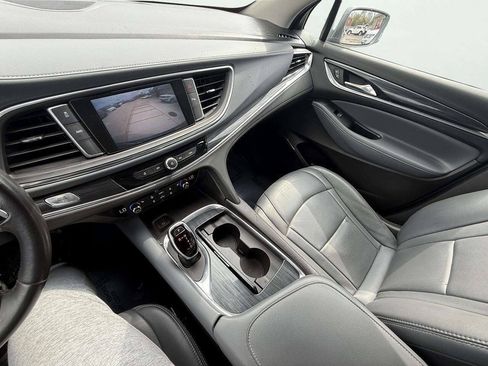 Used 2019 Buick Enclave Essence AWD/4WD image 20
