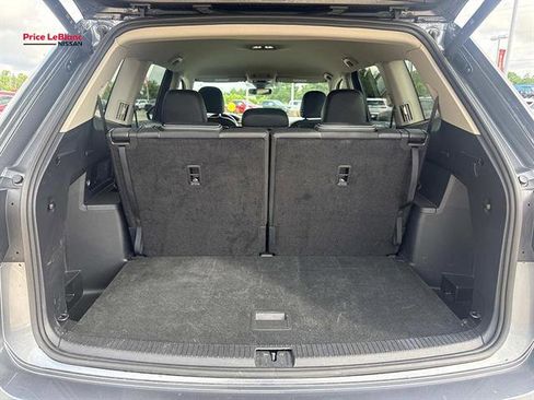 Used 2025 Volkswagen Atlas SE FWD image 8