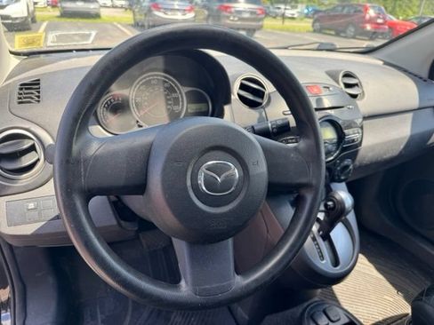 Used 2012 MAZDA MAZDA2 Sport FWD image 14