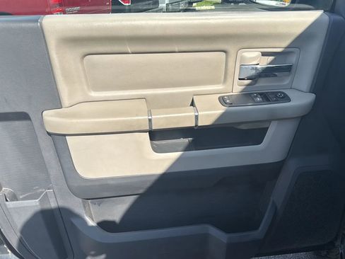 Used 2012 RAM 1500 Classic SLT AWD/4WD image 9