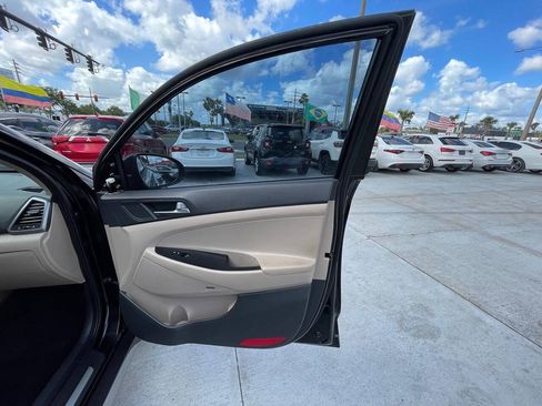 Used 2017 Hyundai Tucson Limited FWD image 17