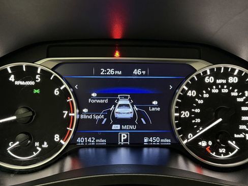 Used 2025 Nissan Altima 2.5 SV image 8