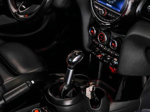 Used 2019 MINI Cooper S w/ Premium Package FWD image 22