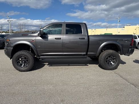 New 2025 RAM 2500 Big Horn AWD/4WD image 2