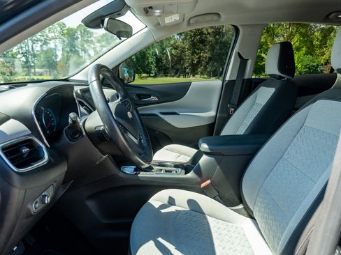 Used 2022 Chevrolet Equinox LT FWD image 12