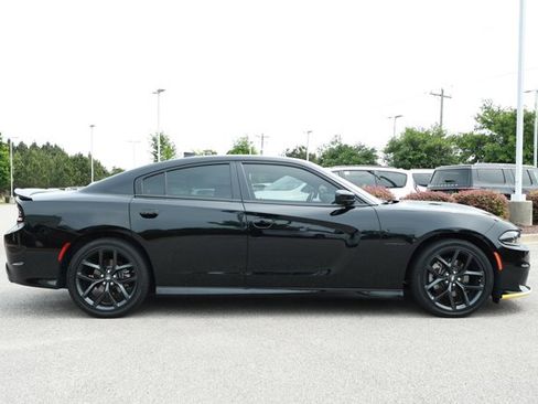 Used 2022 Dodge Charger R/T w/ Blacktop Package image 4