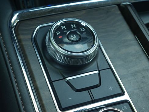 Certified 2020 Ford Expedition Platinum AWD/4WD image 18