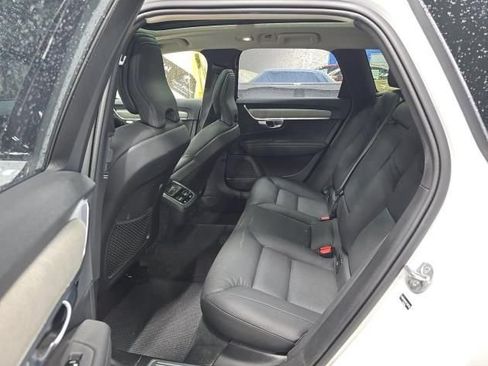 Used 2025 Volvo V90 B6 Cross Country Plus AWD/4WD image 6
