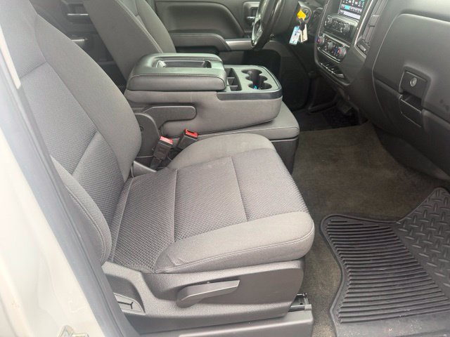 Used 2018 Chevrolet Silverado 1500 LT w/ LT Eassist Package RWD image 9
