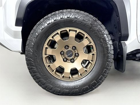 Certified 2025 Toyota 4Runner Trailhunter image 43